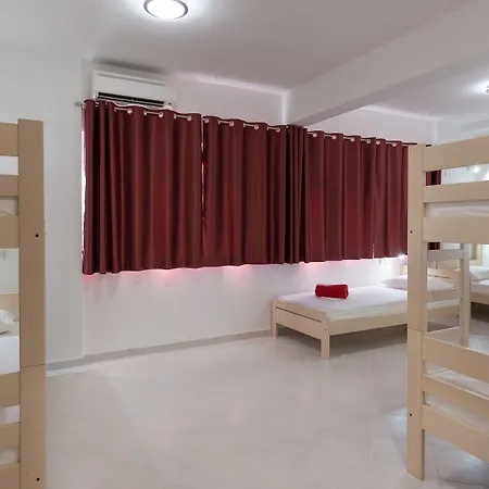 Hostel Free Bird (Adults Only)-2